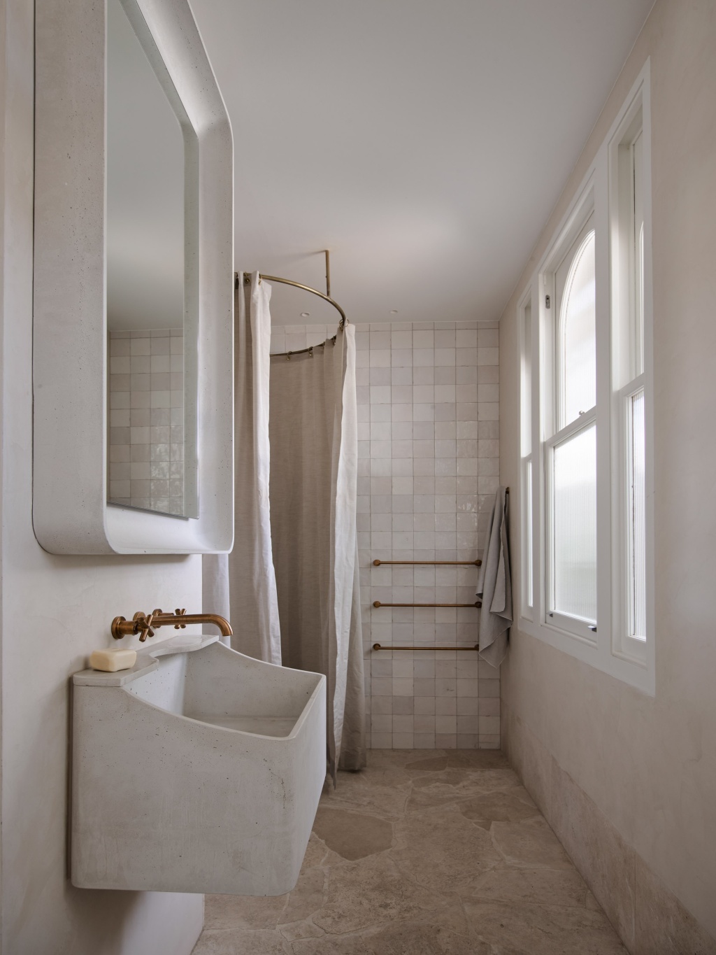 Alexander House Ground Floor Bathroom.